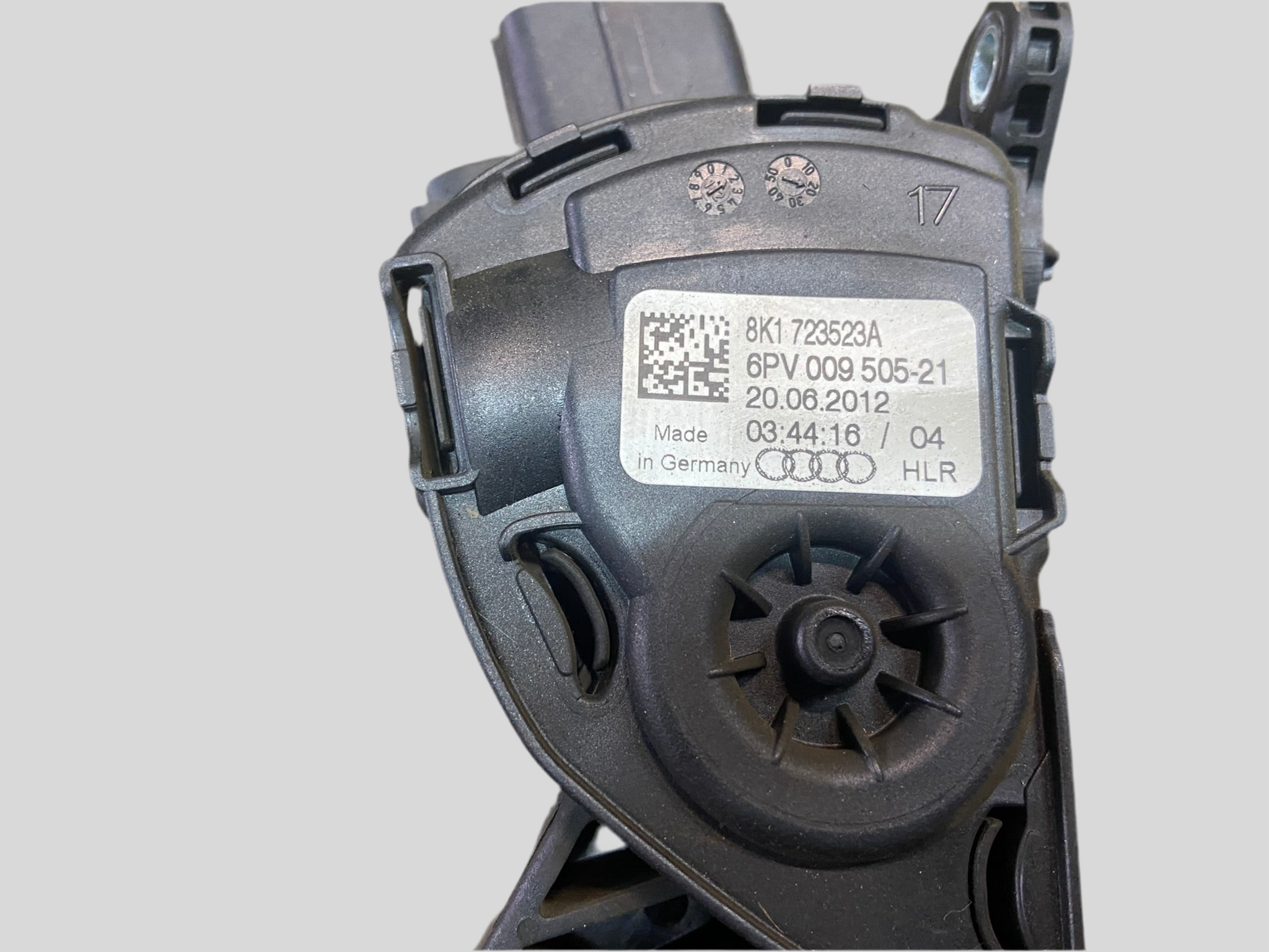 Pedál plynu s elektronickým modulem Audi 8K1723523A
