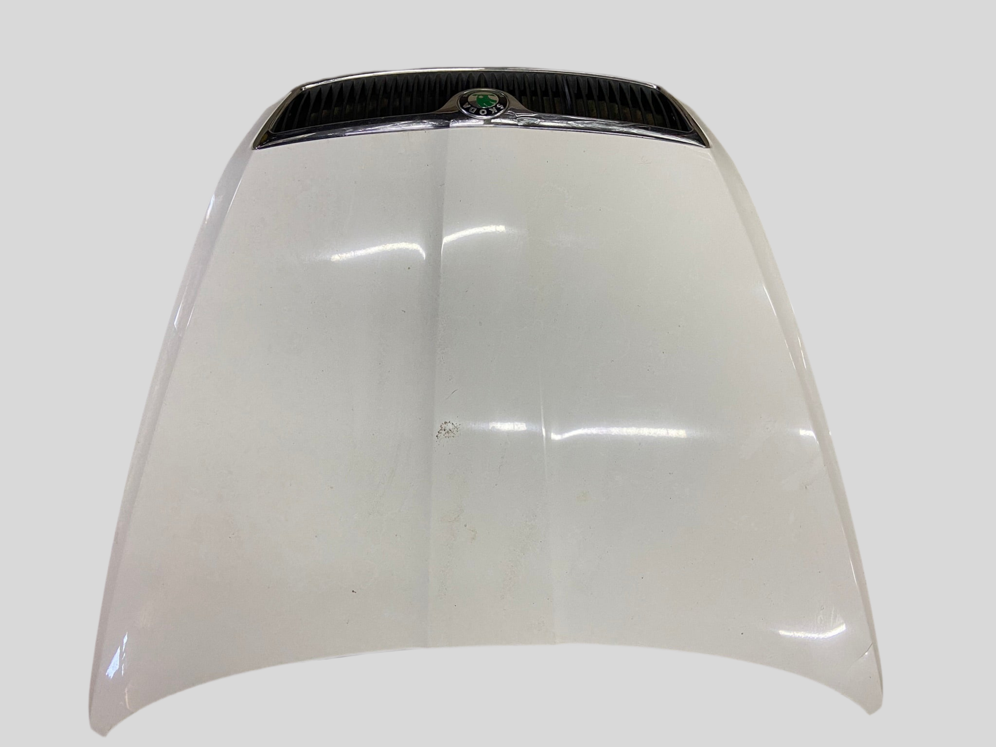Přední kapota Škoda Octavia II 2 bílá 1026