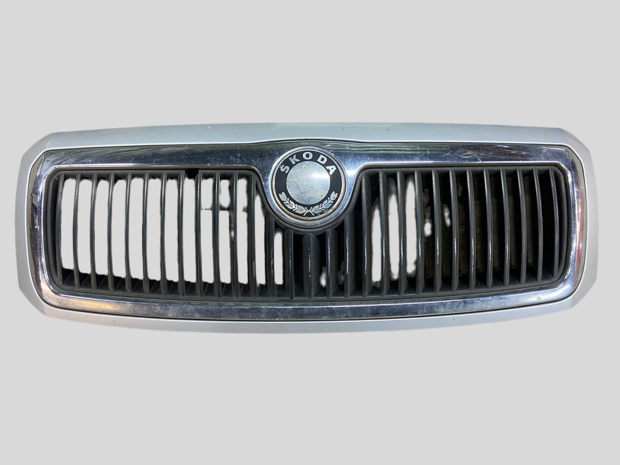 Přední maska Škoda Fabia I stříbrná