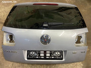 Zadní víko páté dveře kufr VW Touareg 7L stříbrná