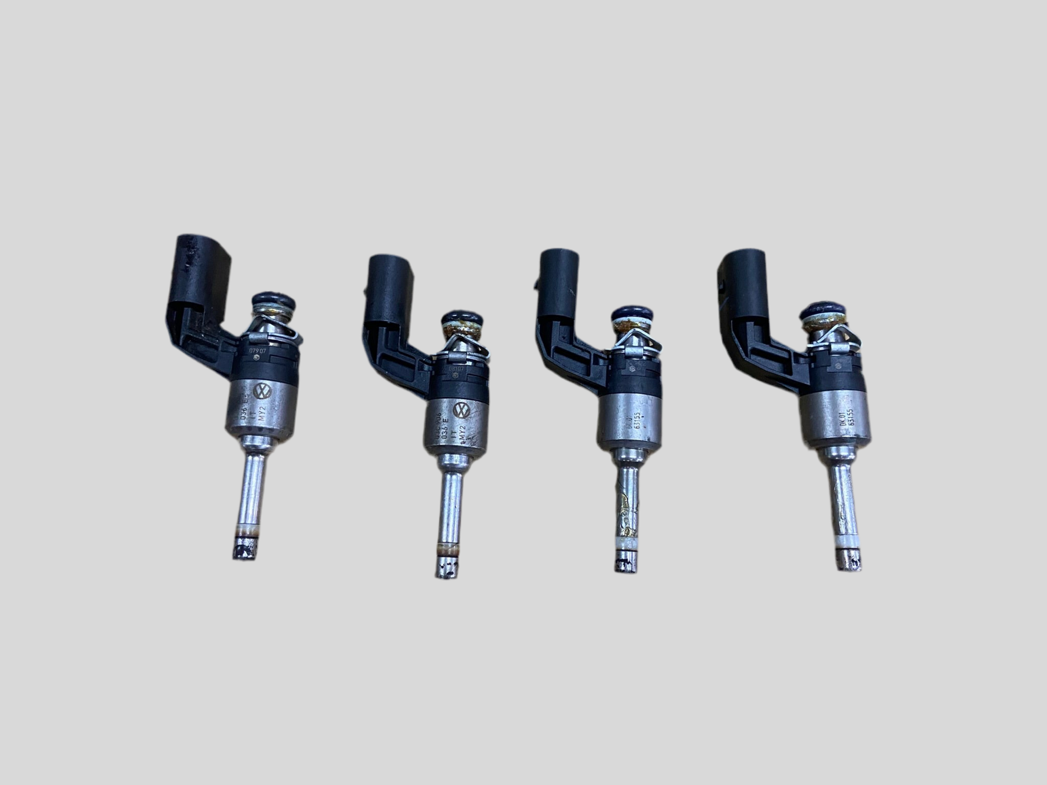 Vstřikovače benzínové 03C906036E 1.4 TSI VW