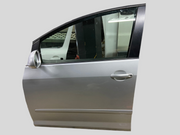 Levé přední dveře VW Golf 5 / 6 PLUS stříbrné