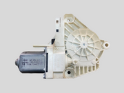 Motorek spouštění okna vzadu vpravo 8K0959812A