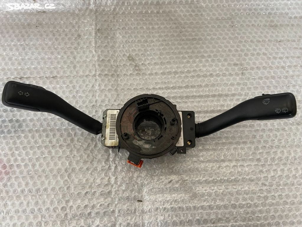 Páčky přepínač blinkrů a stěračů 8L0853513G