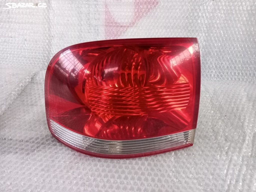 Levé zadní vnější světlo VW Touareg 7L6945095K