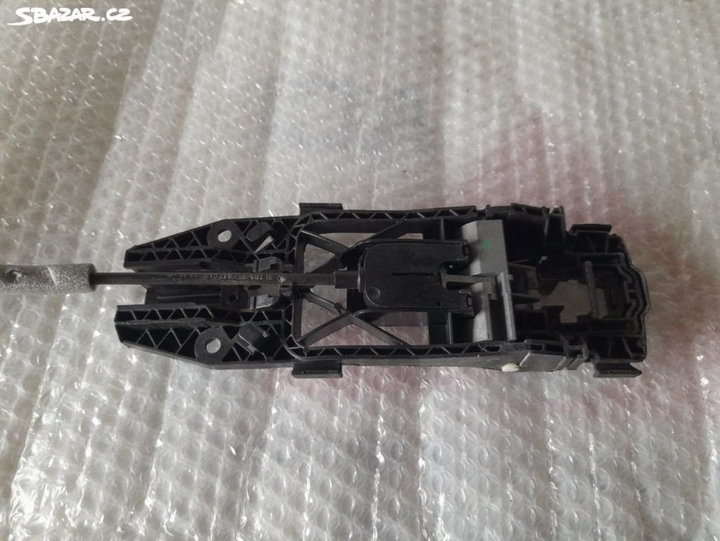 Třmen upevňovací 5N0839885H levý pravý