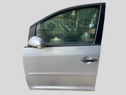 Levé přední dveře VW Touran 1T stříbrné LA7W