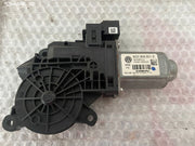 Motor stahování oken pravý přední 6Q0959801E