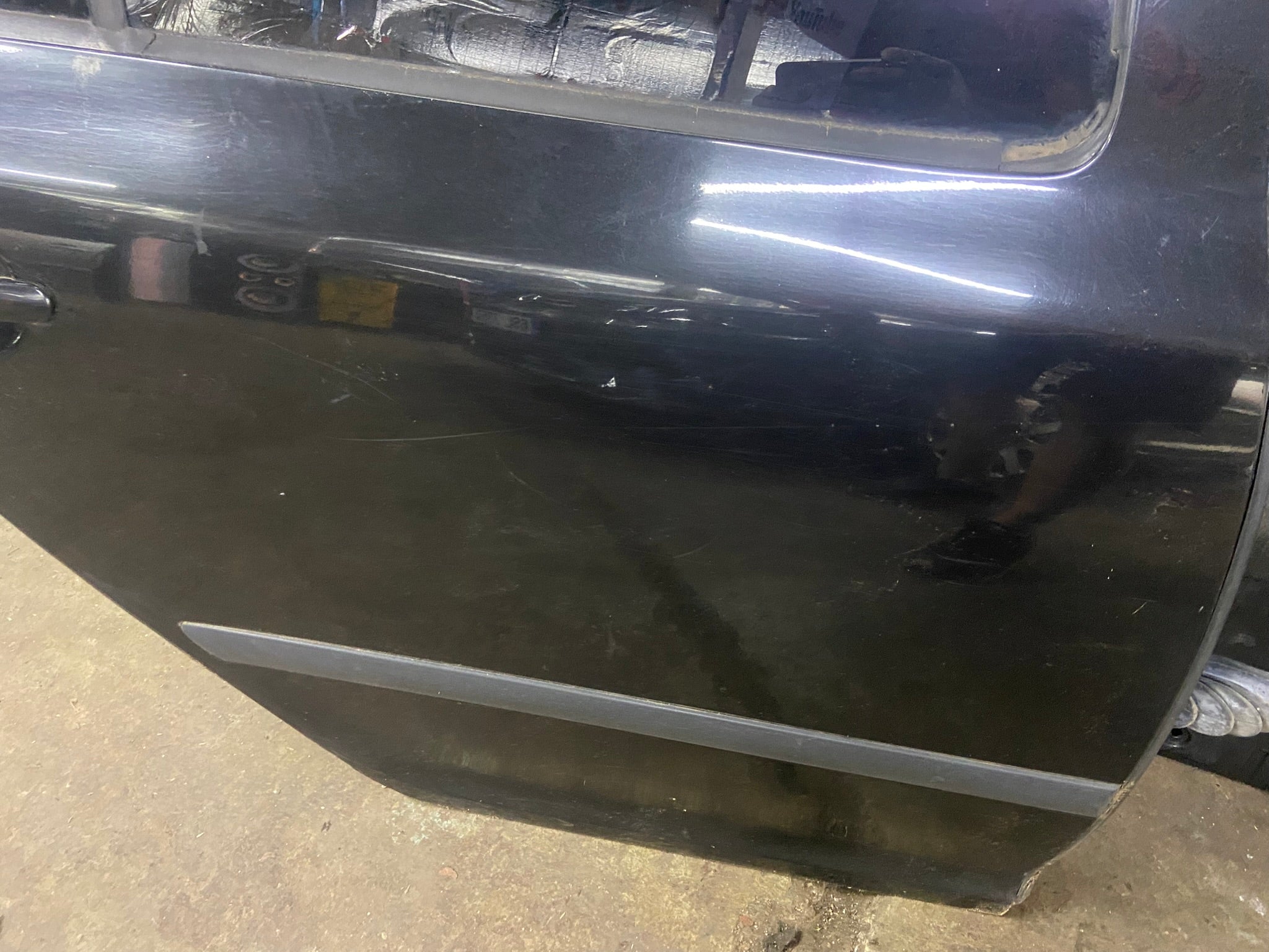 Pravé zadní dveře Škoda Octavia II kombi černé
