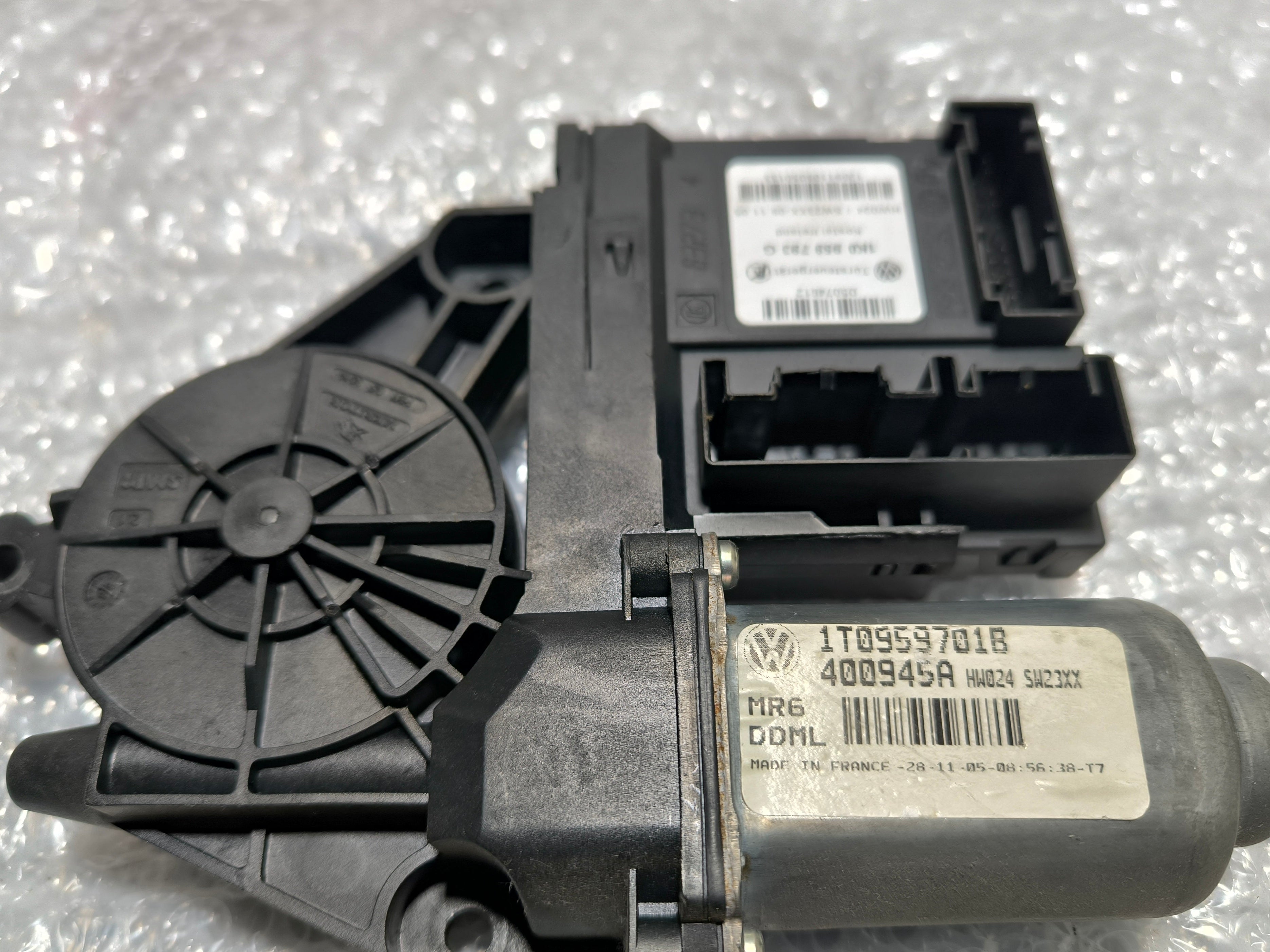 Motor stahování oken 1K0959793G / 1T0959701B