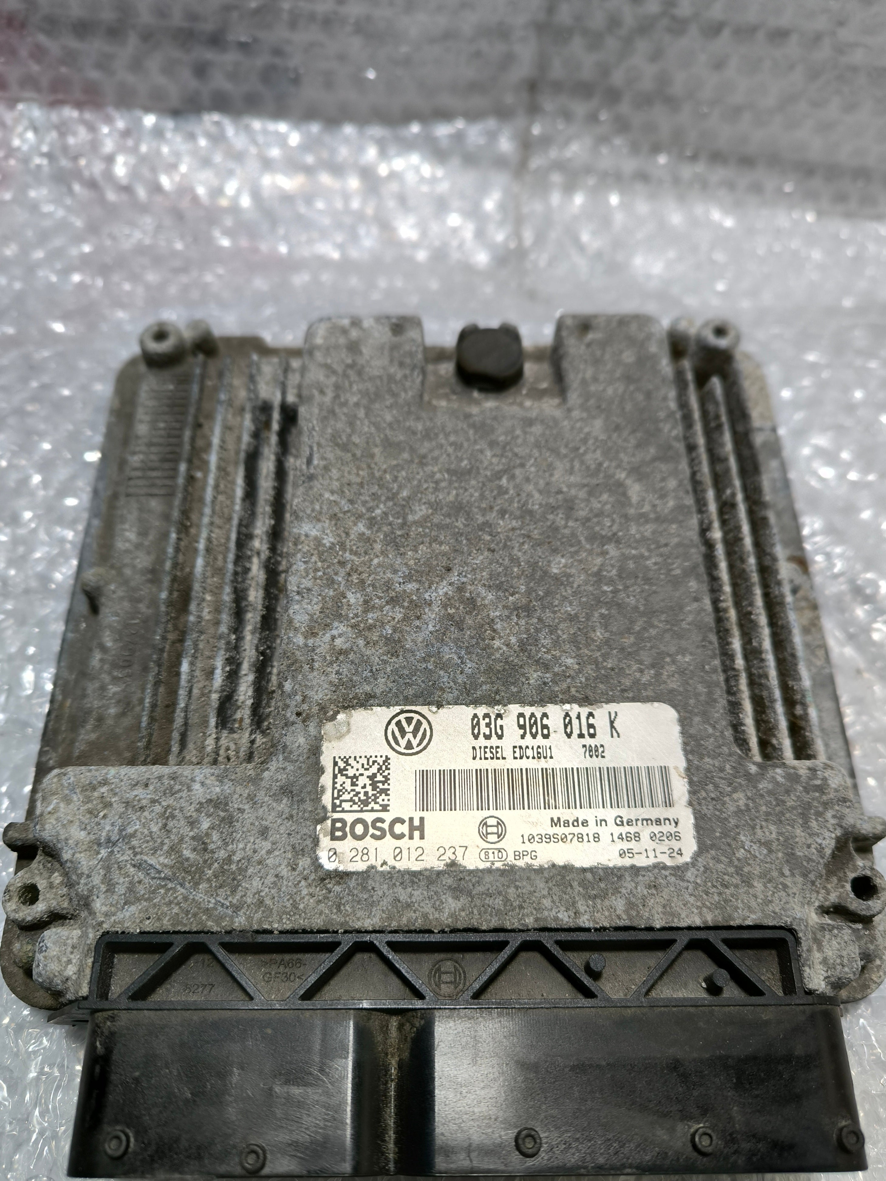 Řídící jednotka motoru 03G906016K Škoda Octavia 2