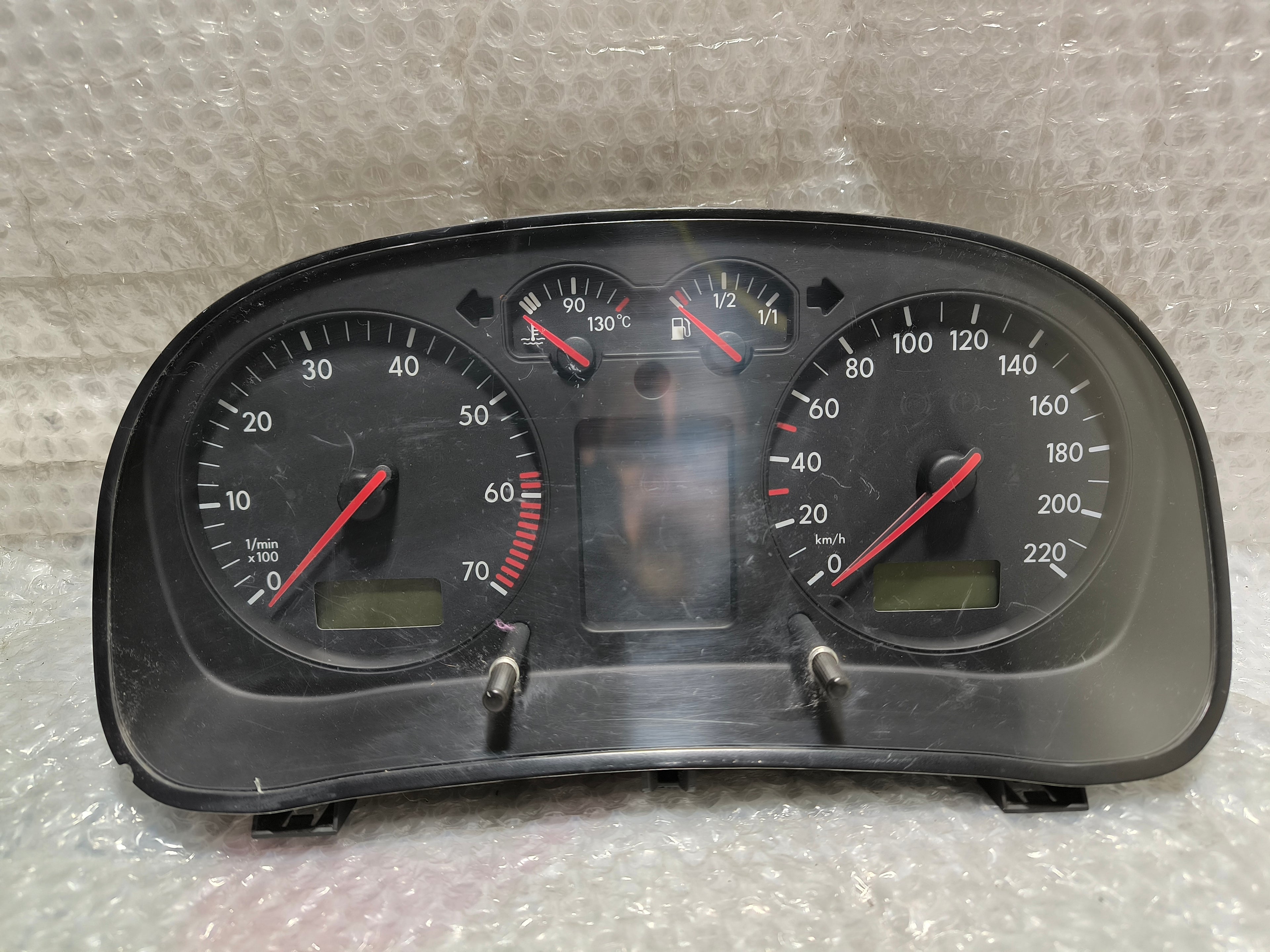 Budíky VW GOLF IV benzín 1J0919860