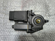 Motor stahování okna skla Volkswagen Passat B5.5 3B4837751