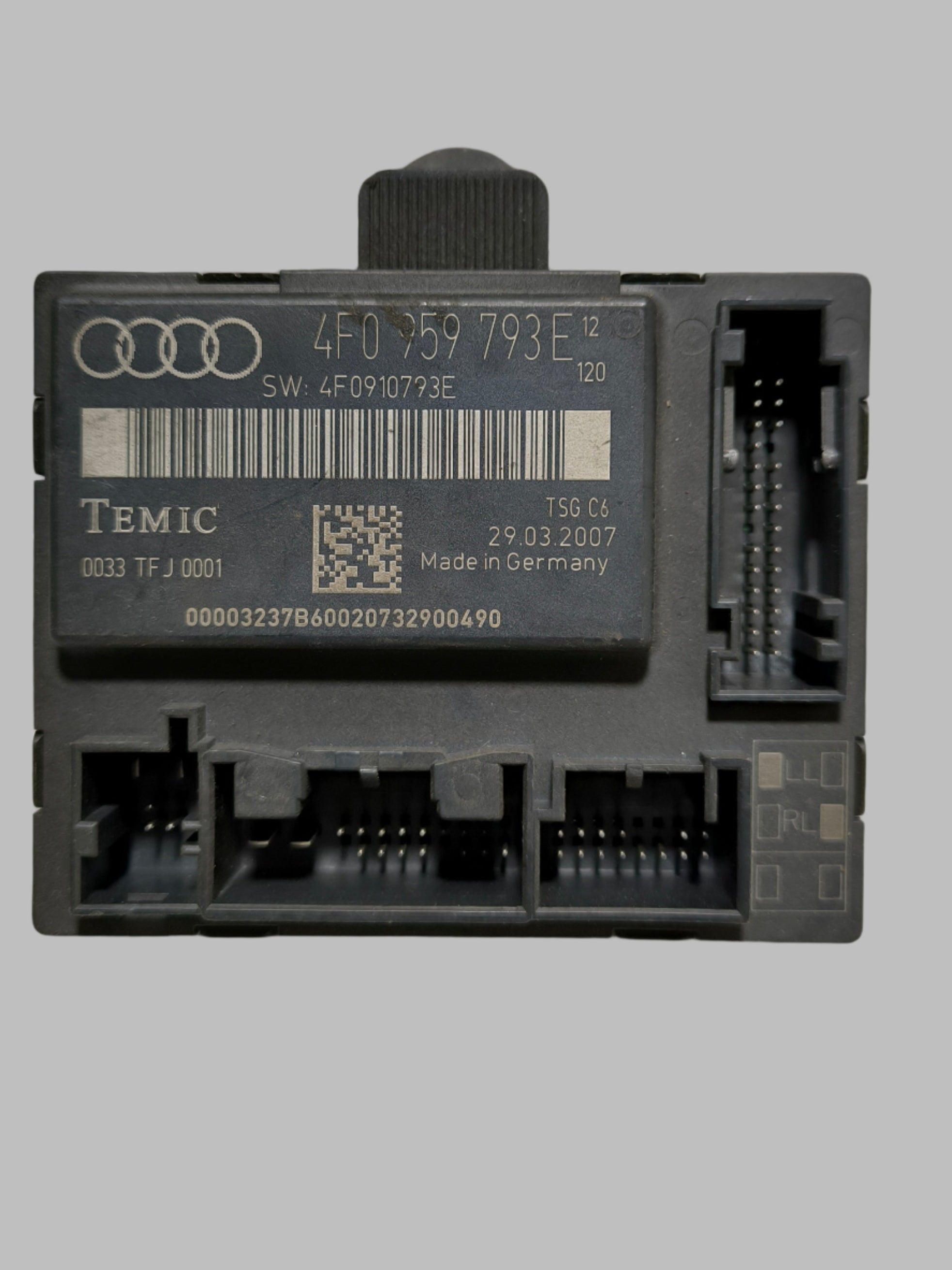 Jednotka levých předních dveří Audi A6 4F0959793E