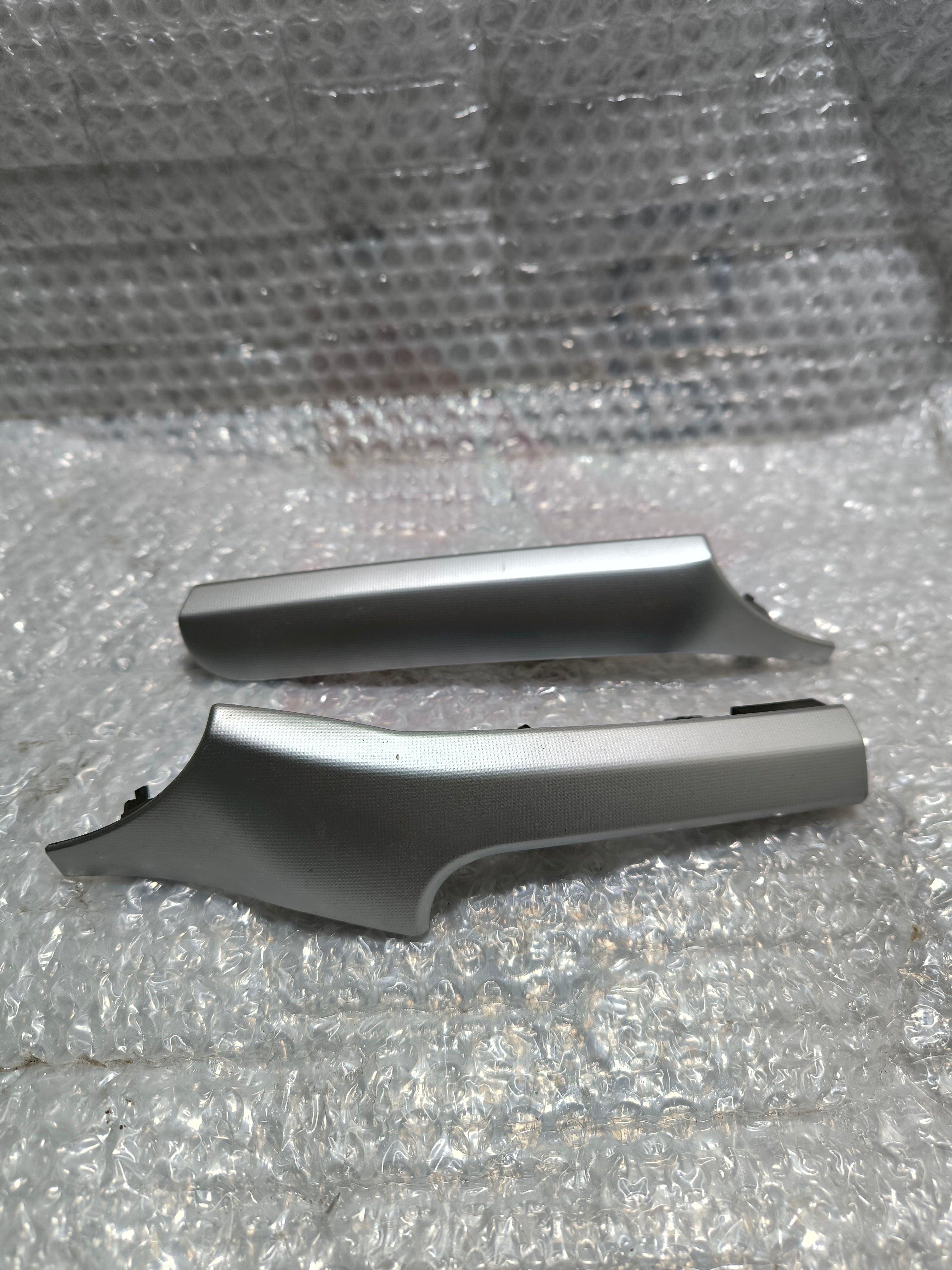 Lišta palubní desky Škoda Superb 2 3T1858415 / 3T1858417