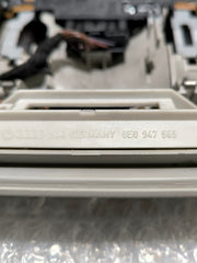 Stropní světlo vnitřní Audi A4 B7 8E0947135E