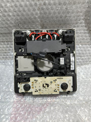 Vnitřní stropní světlo a světlo na čtení Superb II 3T0947105B