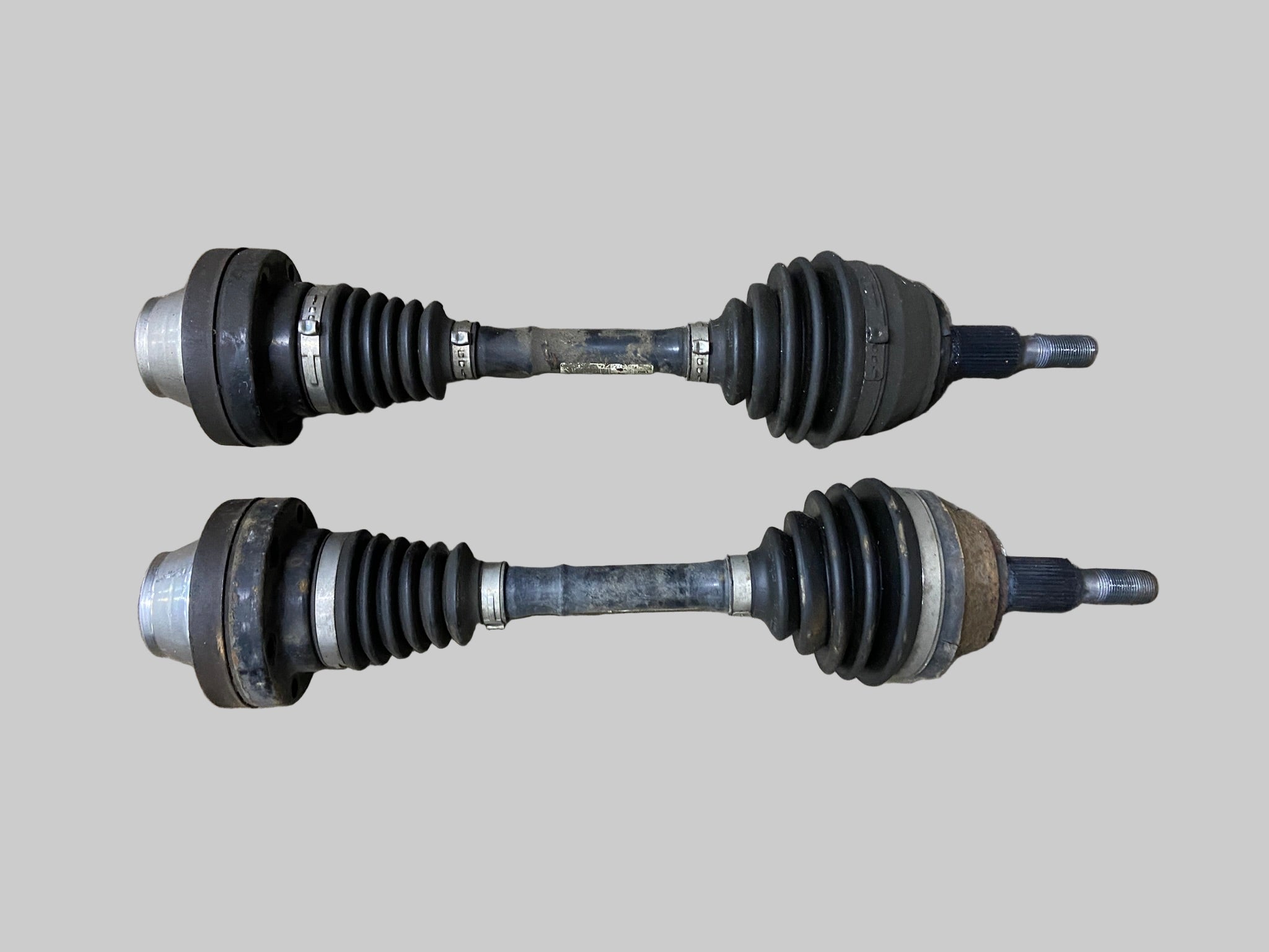 Poloosa přední 7L6407271G VW Touareg 7L