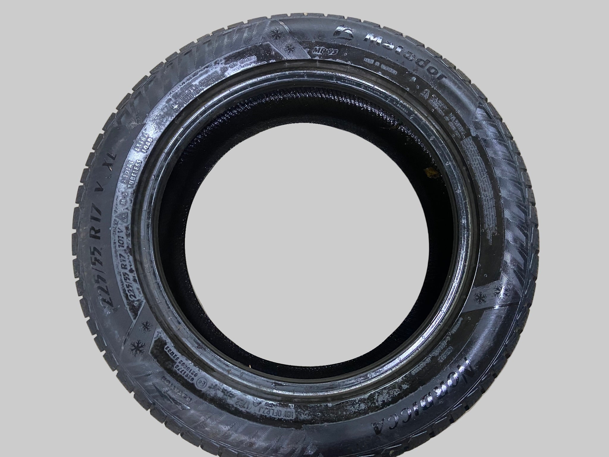 Zimní pneu MATADOR NORDICCA 225/55/R17 V XL