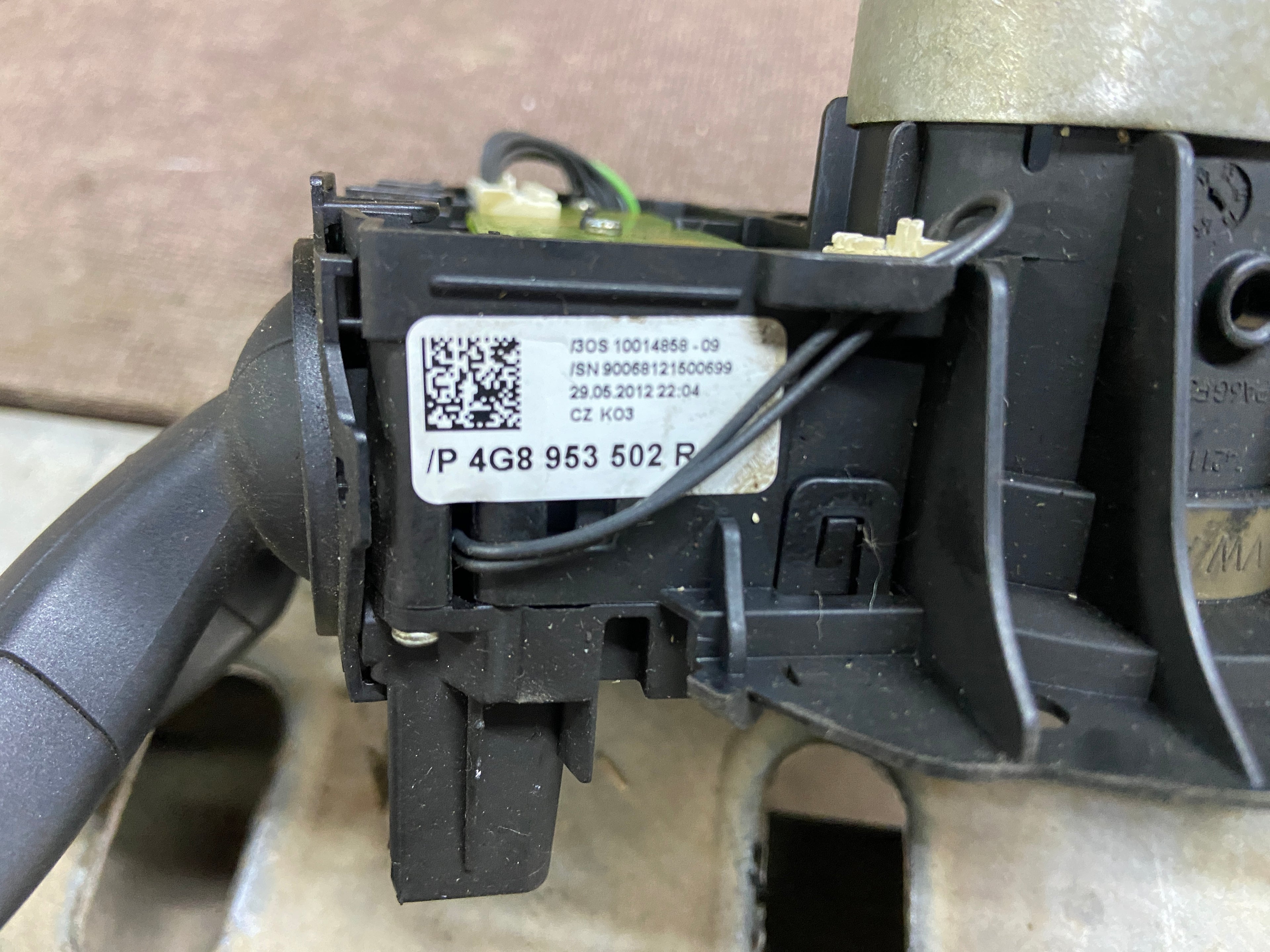 Páčky / lukasy AUDI A6 / A7 / A8 4G8953502R