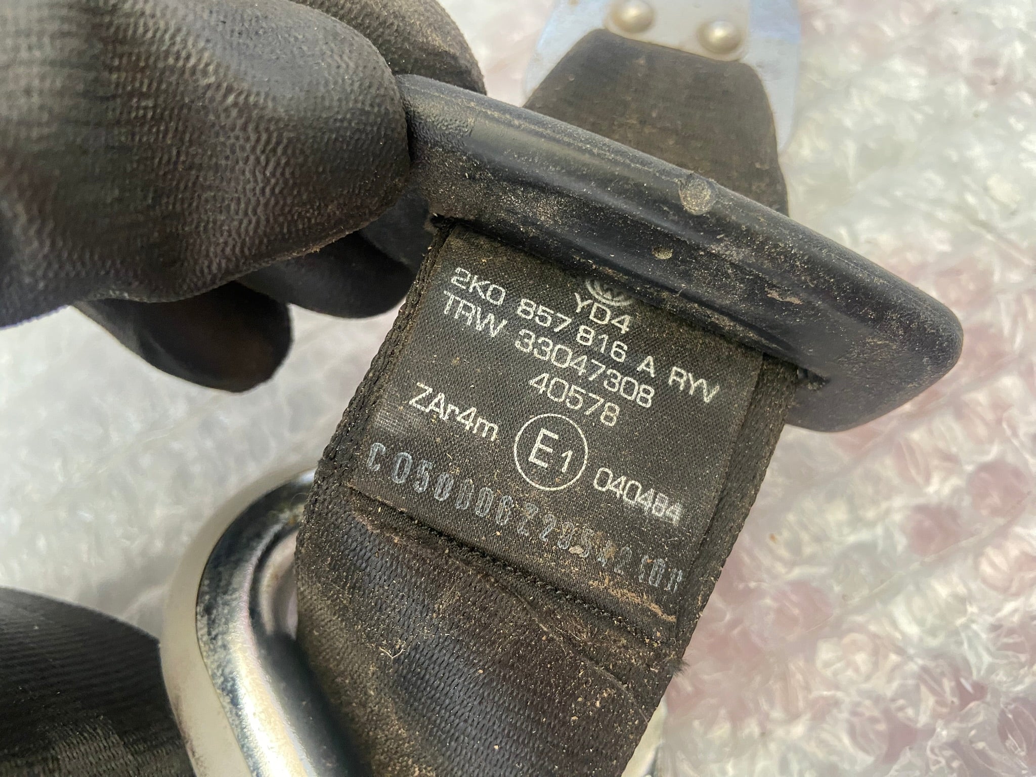 Pravý zadní Bezpečnostní pás VW Caddy 2K0857816A