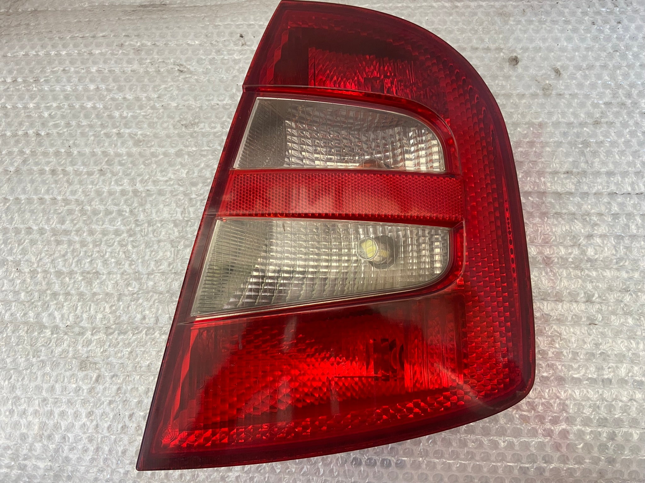 Pravé zadní světlo Fabia I hatchback 6Y6945096B