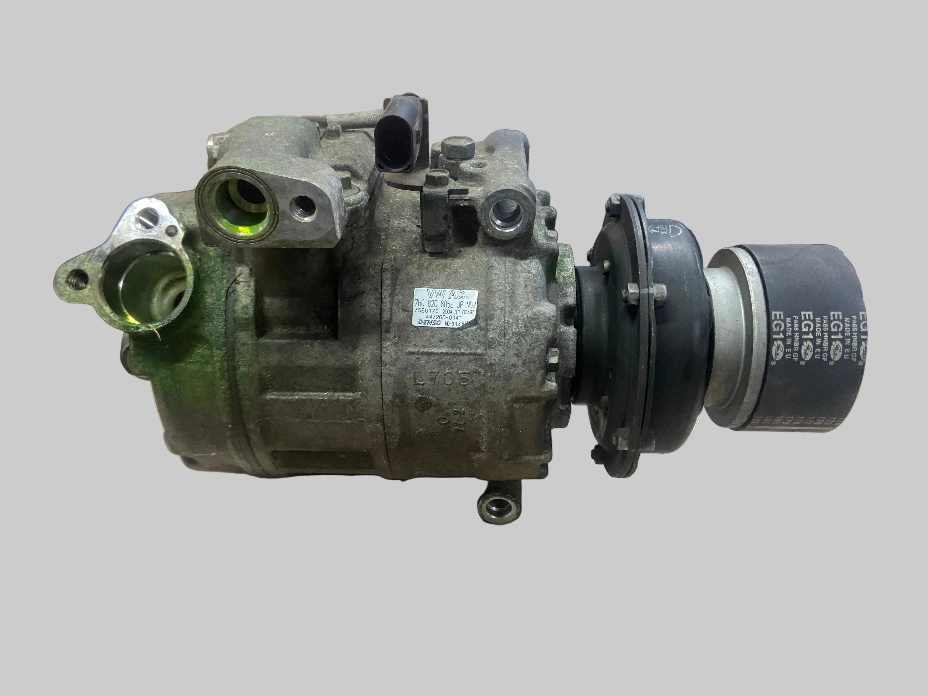 Klimakompresor 7H0820805E VW Transporter T5 2.5 TDi