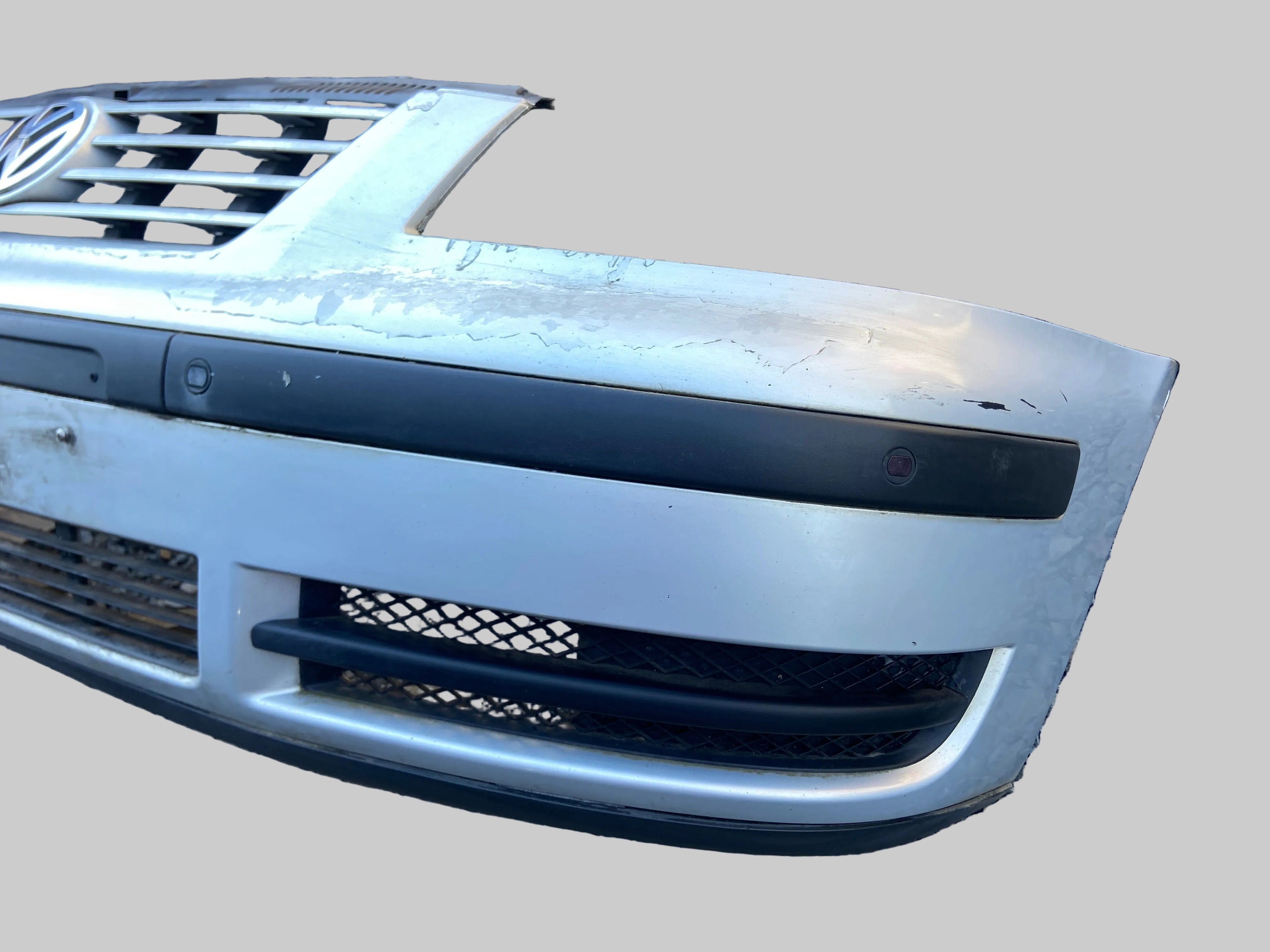 Přední nárazník VW Sharan stříbrný