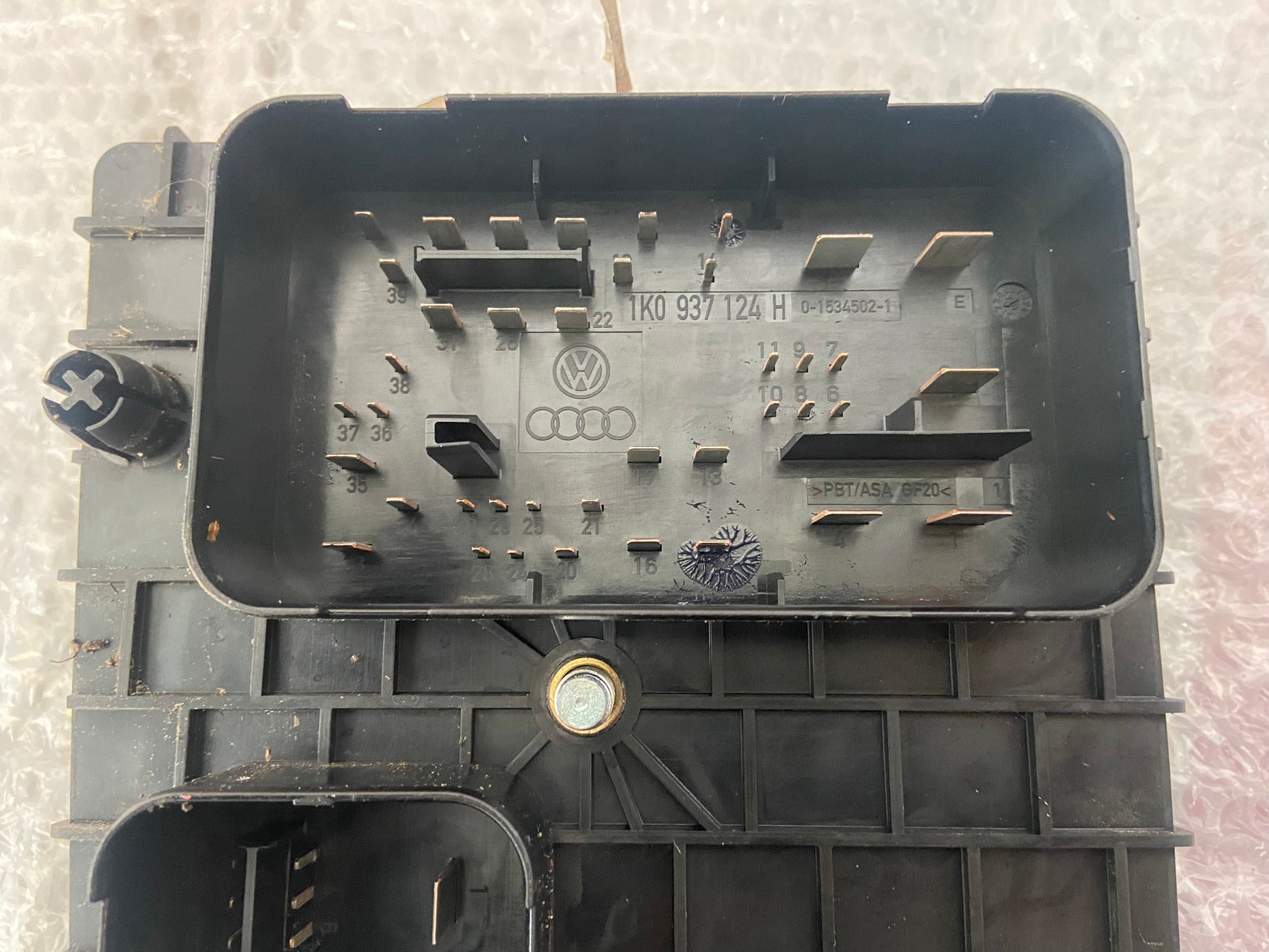 Pojistkový blok Škoda VW 1K0937124H
