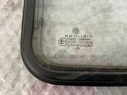 Otevírací okno do nákl. prostoru VW Transporter T4