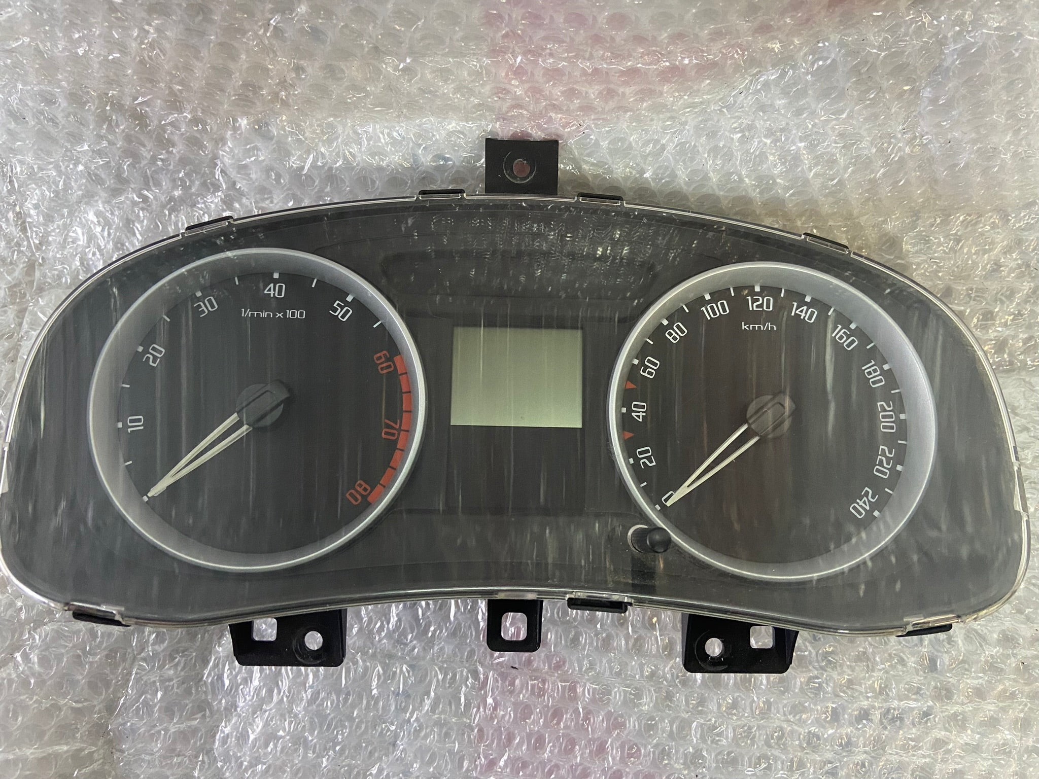 Budíky Škoda Fabia 2 Roomster 5J0920810B