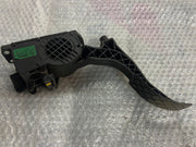 Plynový pedál 6Q1721503F Škoda Fabia