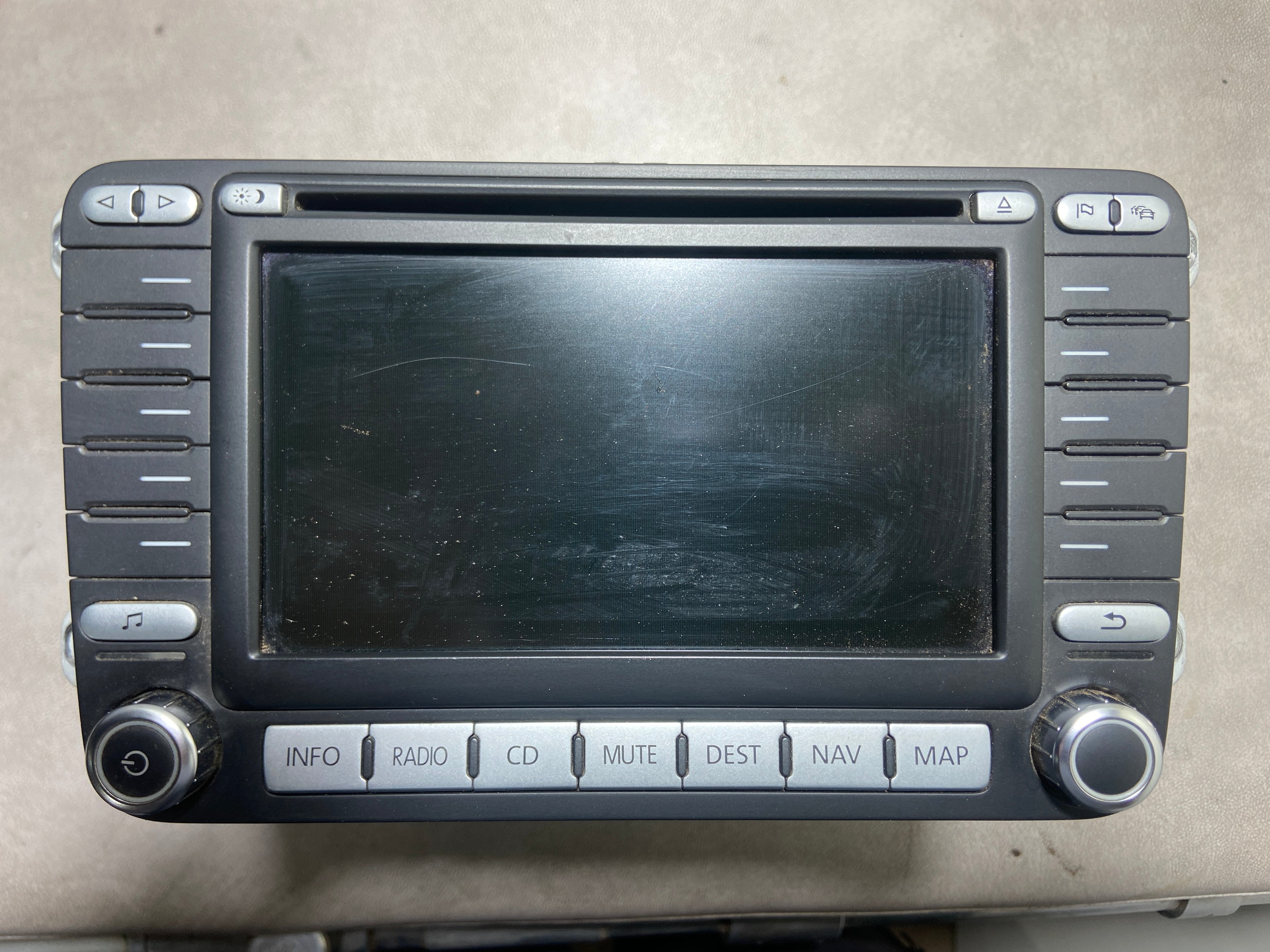 Rádio navigace 2din RNS VW Golf V Passat B6