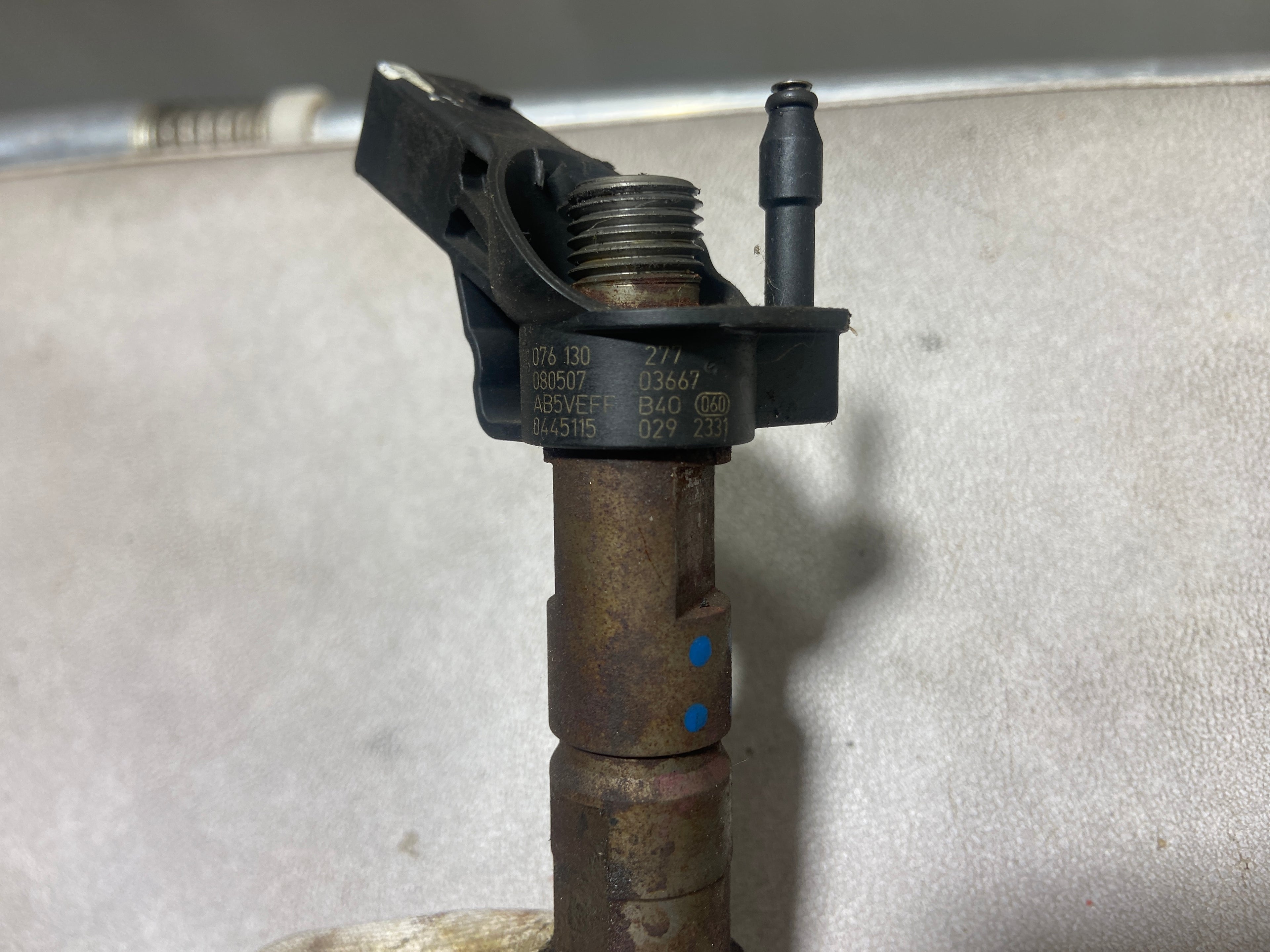 Vstřikovací tryska / vstřiky 076130277 VW Crafter 2.5 TDI