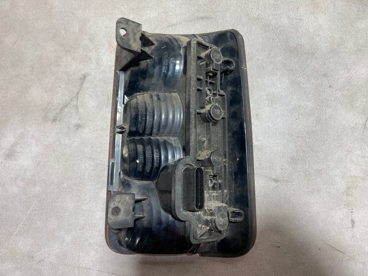 Levé zadní světlo VW Caddy 2K 2K0945111A originál