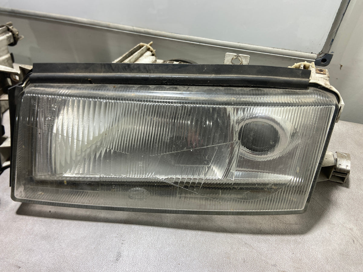 Přední světla Škoda Octavia 1 předfacelift s mlhovkou Hella