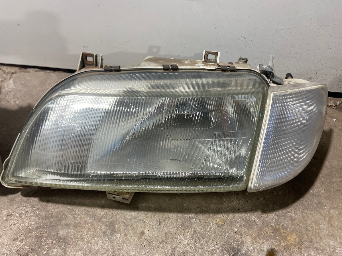 Přední světla L+P VW Sharan 7M 7M1941015H 7M1941016H