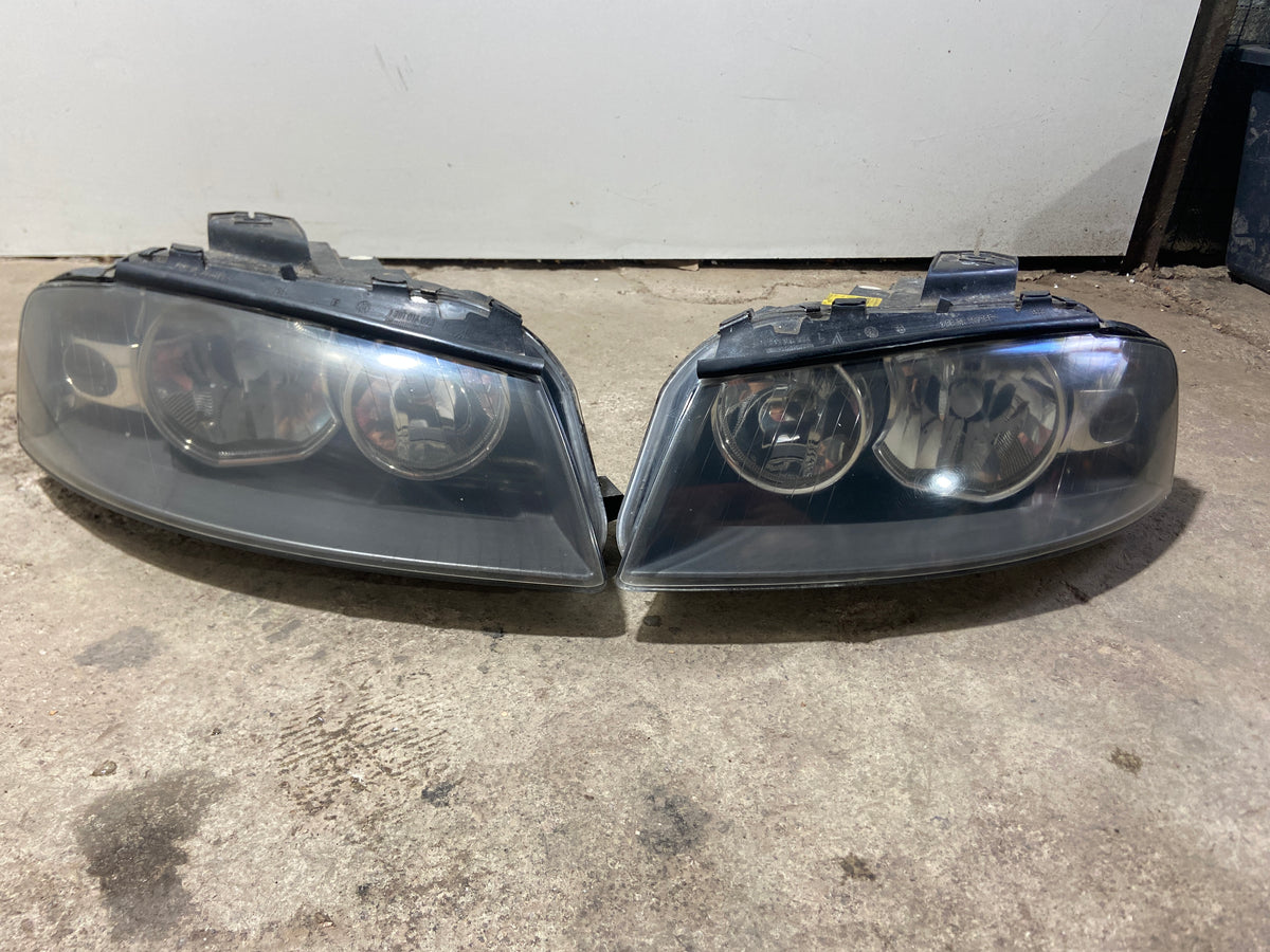 Přední světla Audi A3 8P halogen originál AL – pár