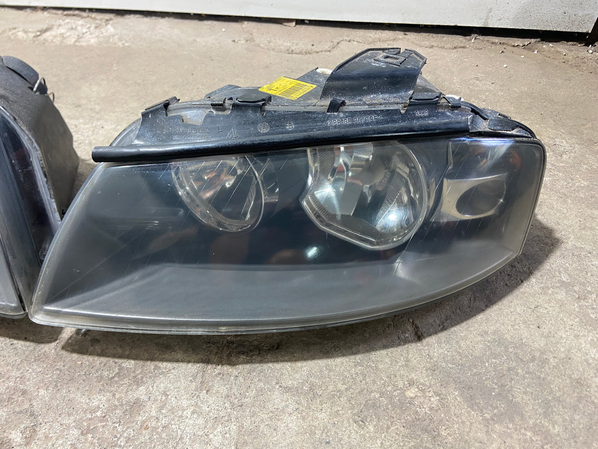 Přední světla Audi A3 8P halogen originál AL – pár