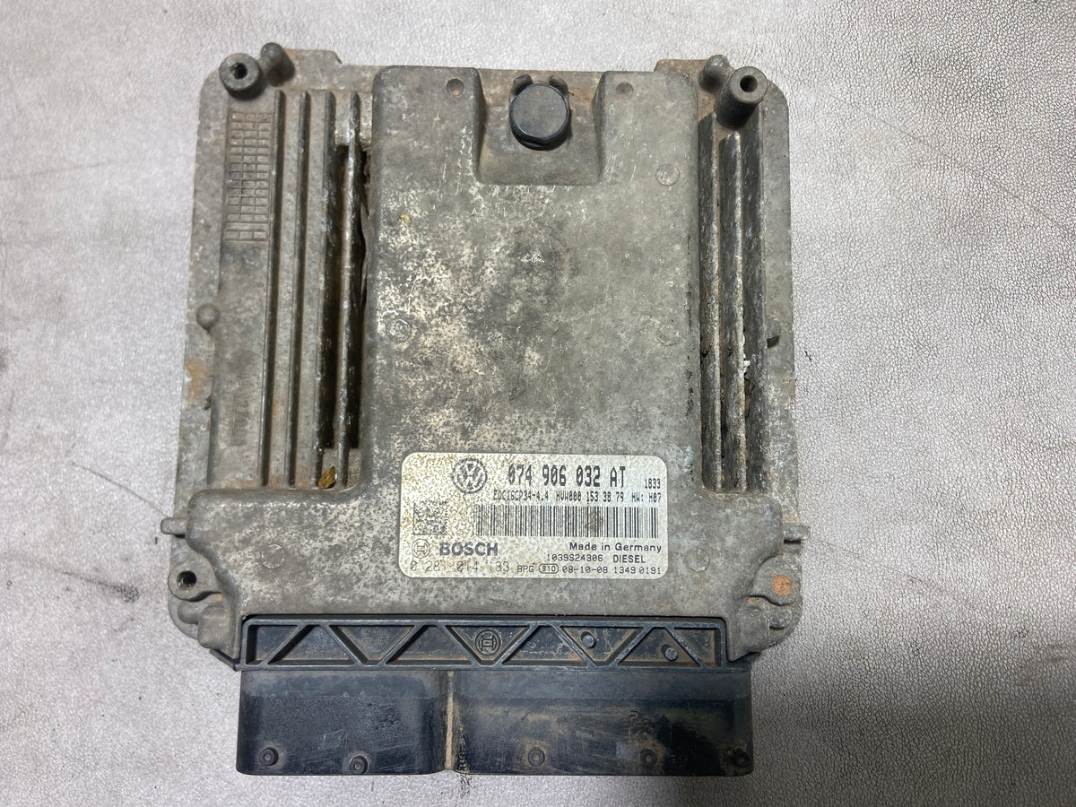 Řídicí jednotka motoru ECU VW Crafter 2.5 TDI 80kW BJK