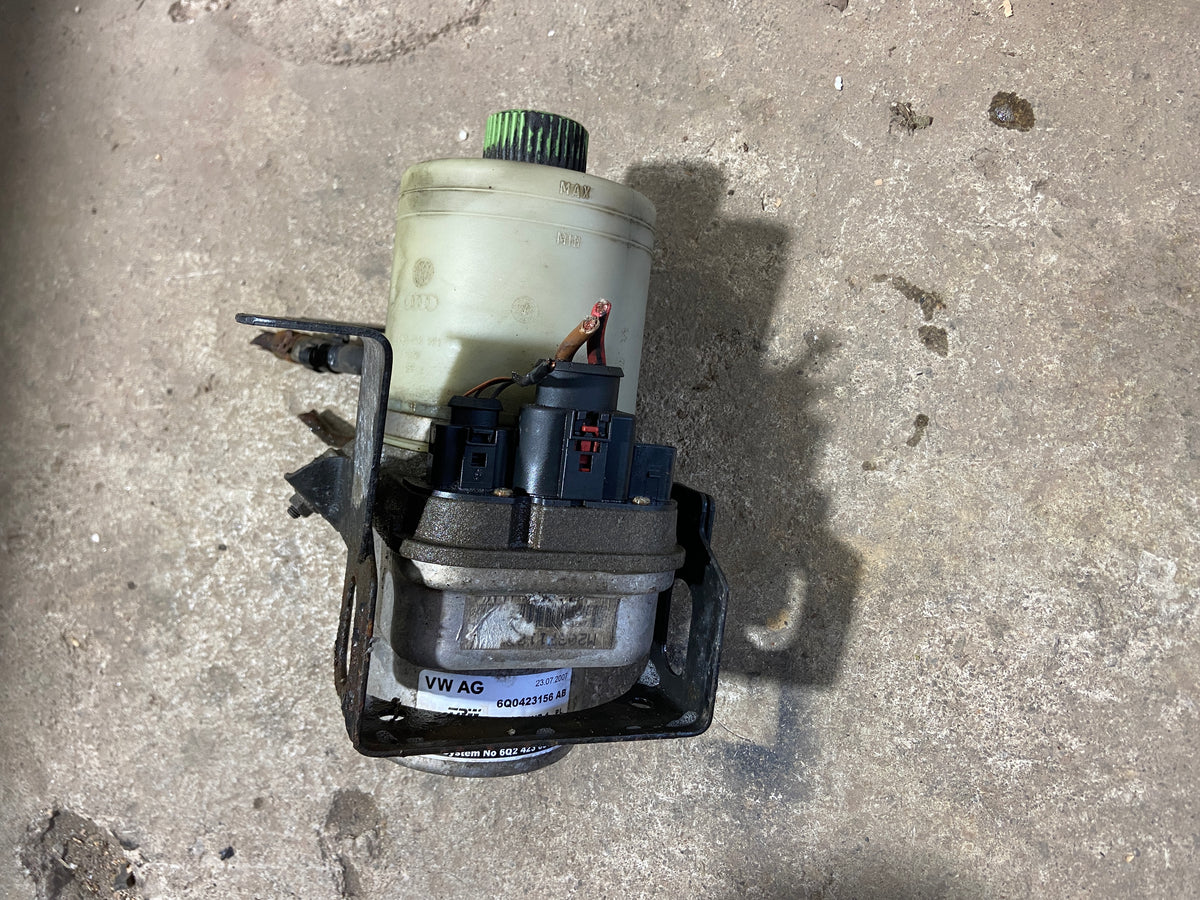 Servo čerpadlo TRW Škoda Fabia 2 6Q0423156AB