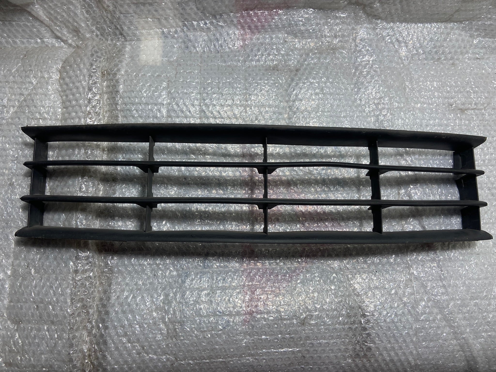 Mřížka předního nárazníku 1Z0853677C Octavia II 2