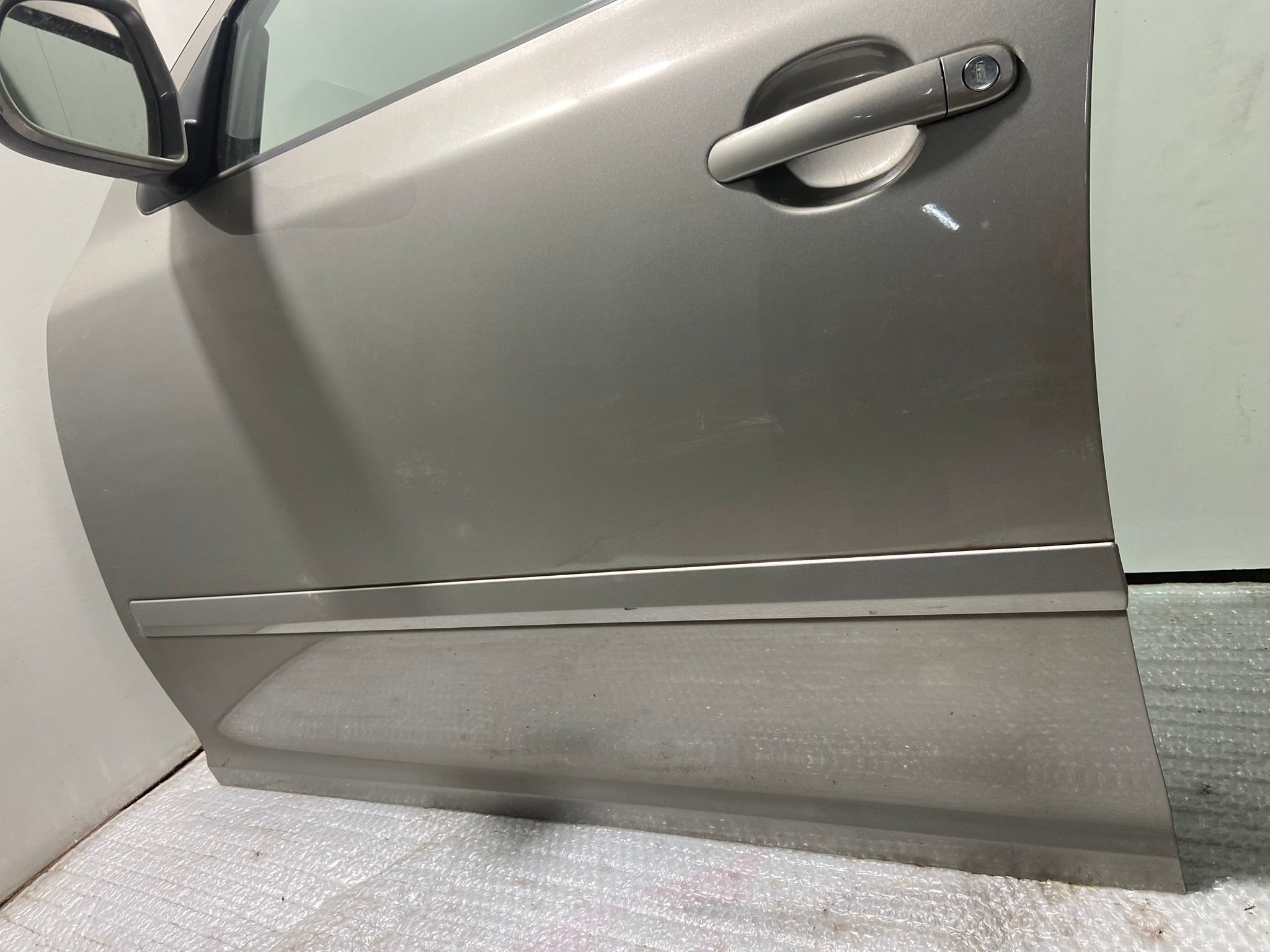Levé přední dveře Škoda Octavia II 2 cappuccino