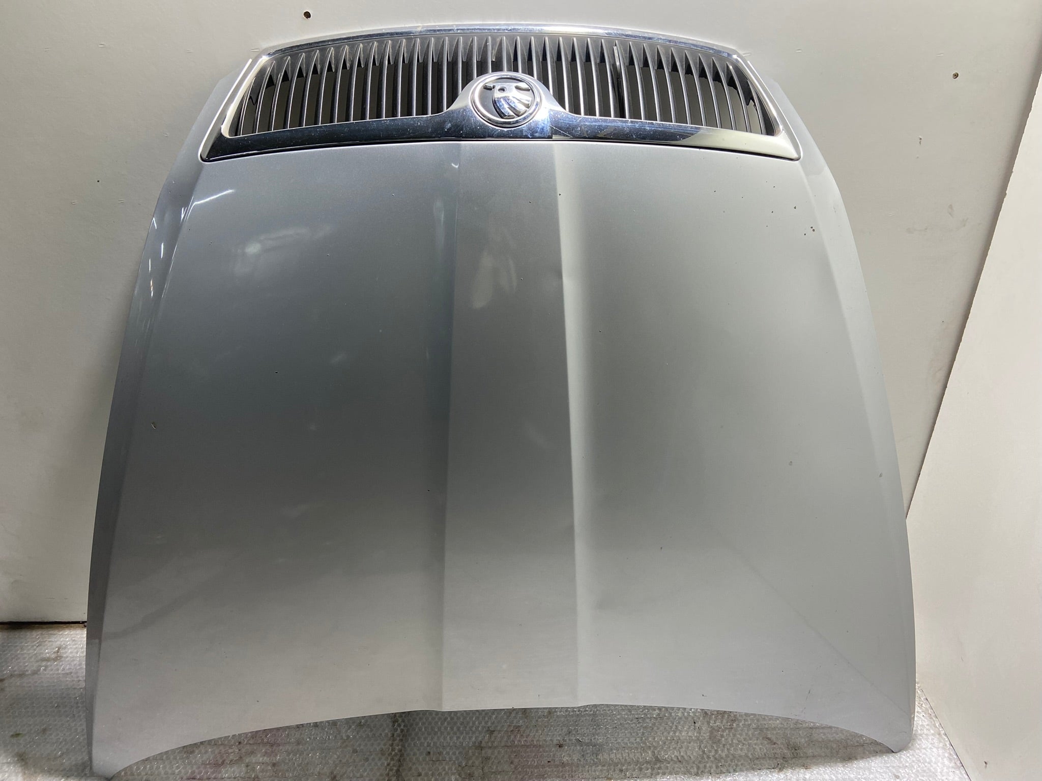 Přední kapota Škoda Octavia II 2 stříbrná 9102