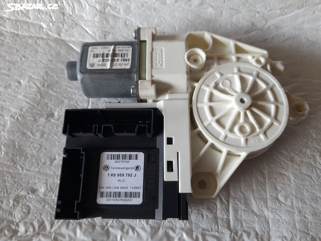 Motorek stahování okna 5M1837402F 1K0959792J