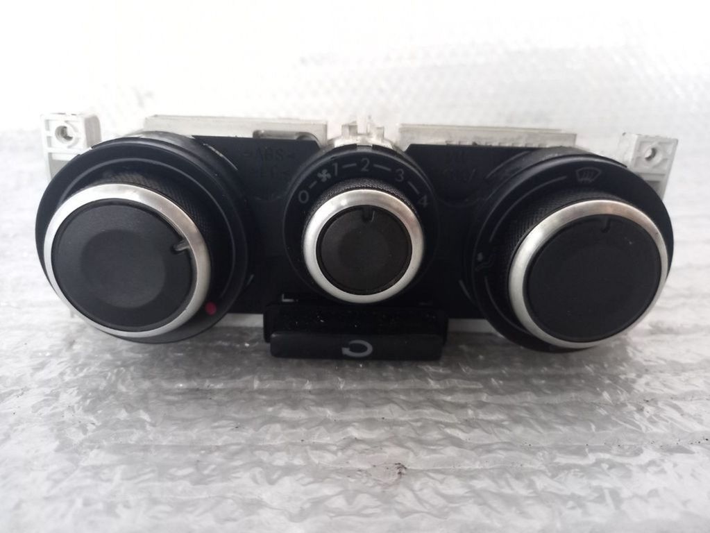 Panel ovládání topení 1J0819045E Škoda Octavia I