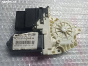 Motor pro spouštěč oken pravý zadní 1K0959704J
