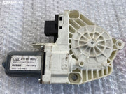 Motorek stahovačky pravý přední 4F0959802D Audi A6