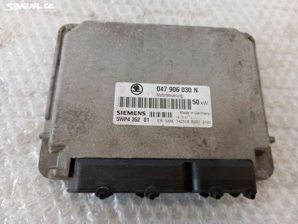 Řídící jednotka motoru 1.3 MPi 047906030N Škoda Felicia