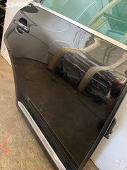 Dveře VW Touareg 7L černá metal. + příslušenství